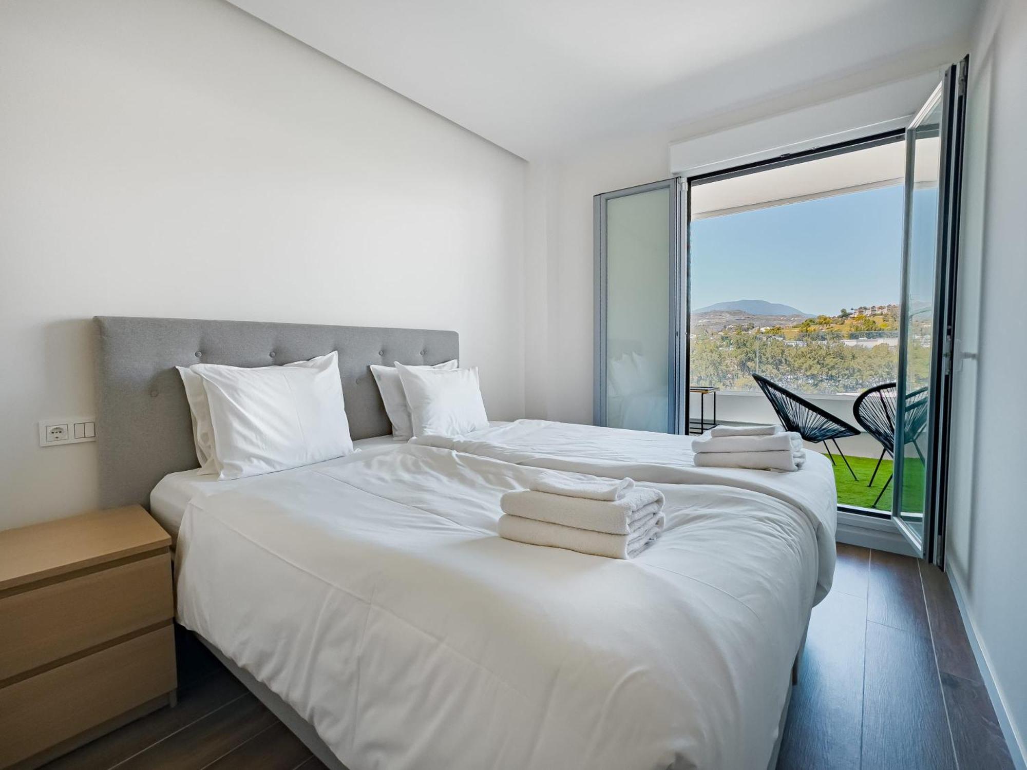 Jardines De Guadaiza Stunning Views Terrace Bbq Apartamento Marbella